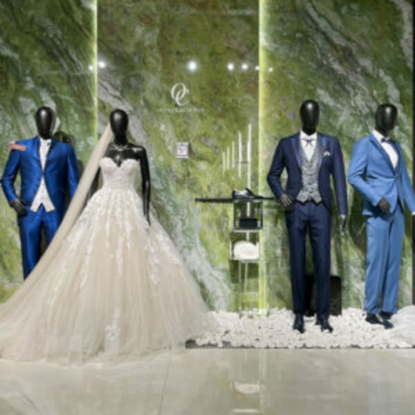 Costume de mariage bleu